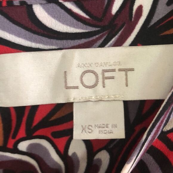 LOFT Long sleeve red floral print shift dress. Size XS - Picture 2 of 7